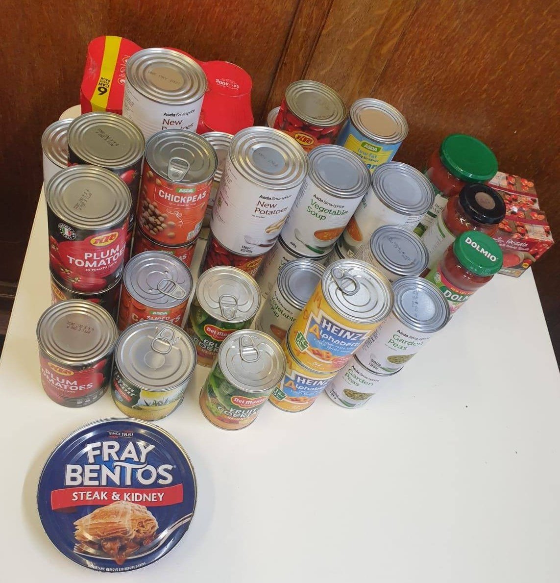 ArtsInTheYard's tweet photo. Some generous #FeedYardley #food donations for #Yardley which we redistributed to #Stetchford #foodbank at All Saints Church. Please donate non-perishable food items directly to @southyardleylib: Mon, Tues, Thurs, Fri & Sat 2pm-4pm
0121 339 5029 / volunteer@artsintheyard.org https://t.co/0C3yV8H0Ja
