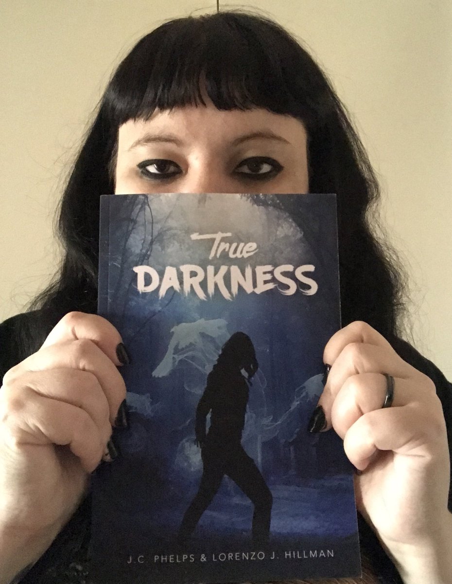 GothicLibrary13's tweet photo. Well well what showed up today in my Amazon package? 😁 https://t.co/OMnncyS3J3
