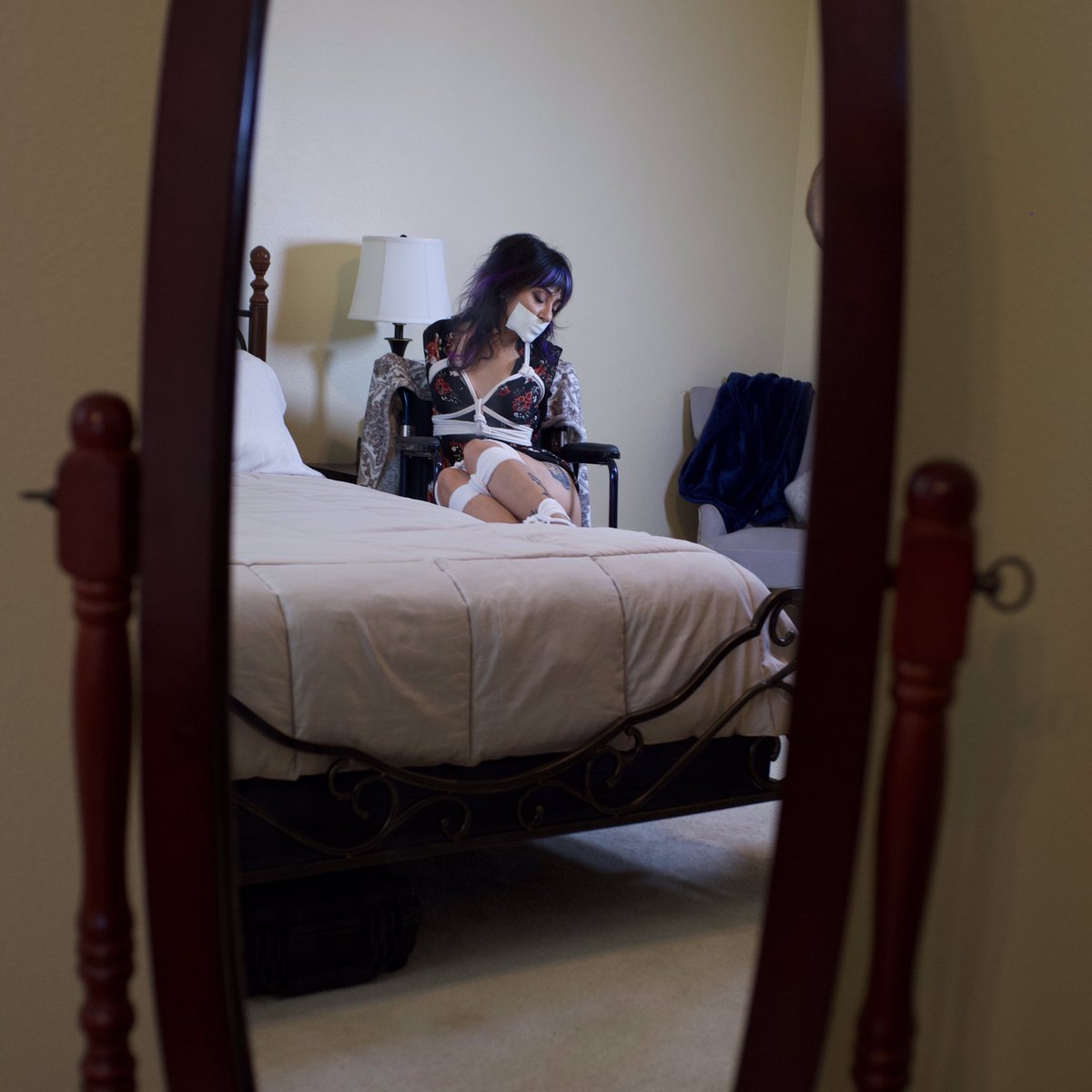 SkullCandyBri's tweet photo. Super Stoked to see what this set turned out like! For now, here’s a BTS shot. 

Rope/Gag/Photo
@SnidleyDR and @tomporarily
 
OnlyFans is still only $3!
See you there. 😁 https://t.co/MbGv2NBkjE