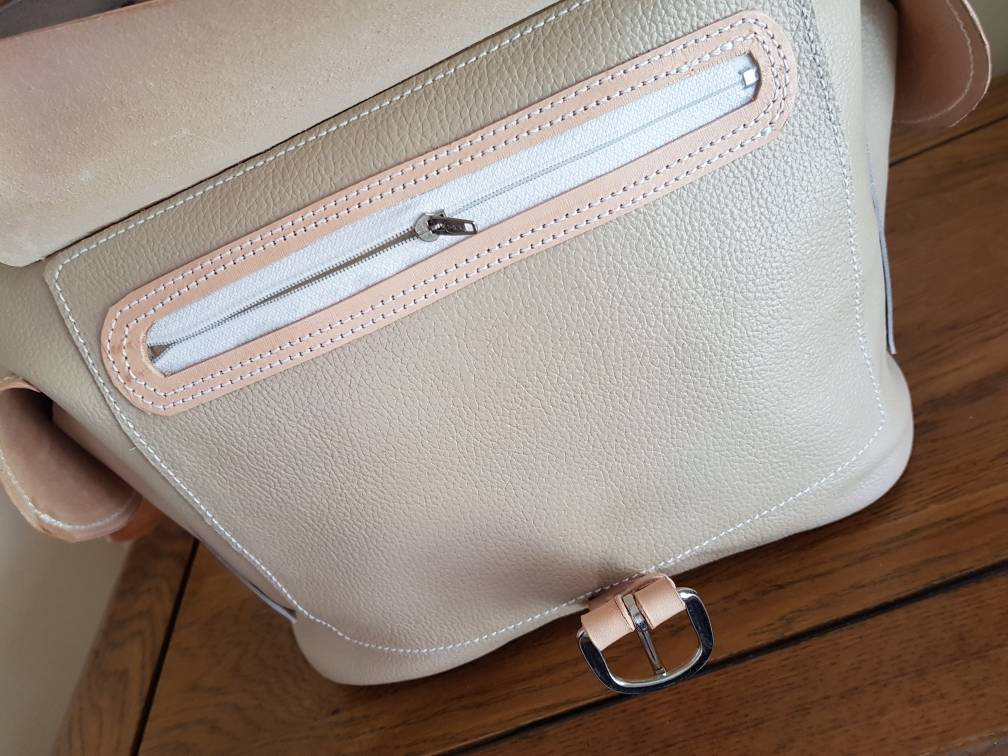 SandraPoppys1's tweet image. Leather Bag, lightweight Leather Backpack tuppu.net/c3f04adc  #BackpackWomen