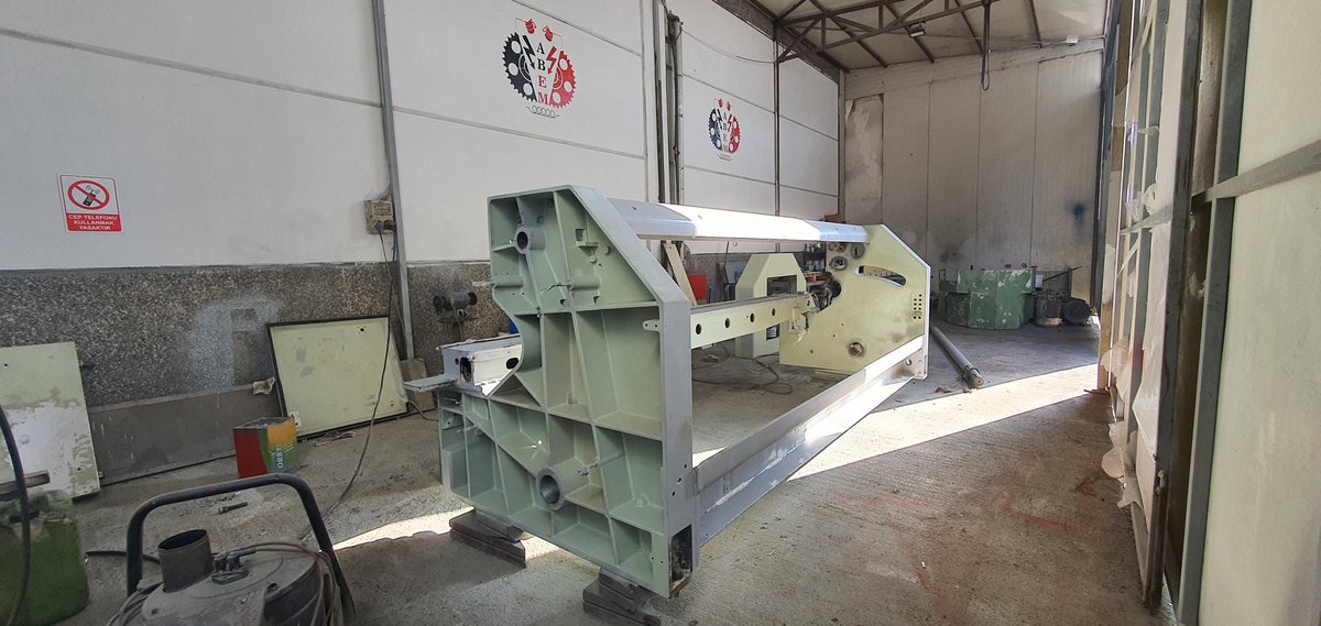 AbemTannery's tweet photo. #leather #leathermachines #tannery #tannerymachines #machines #machinery #technology #innovation #industry #deri #tabakhane #leathertannerymachines https://t.co/DiO1R7Kw7N