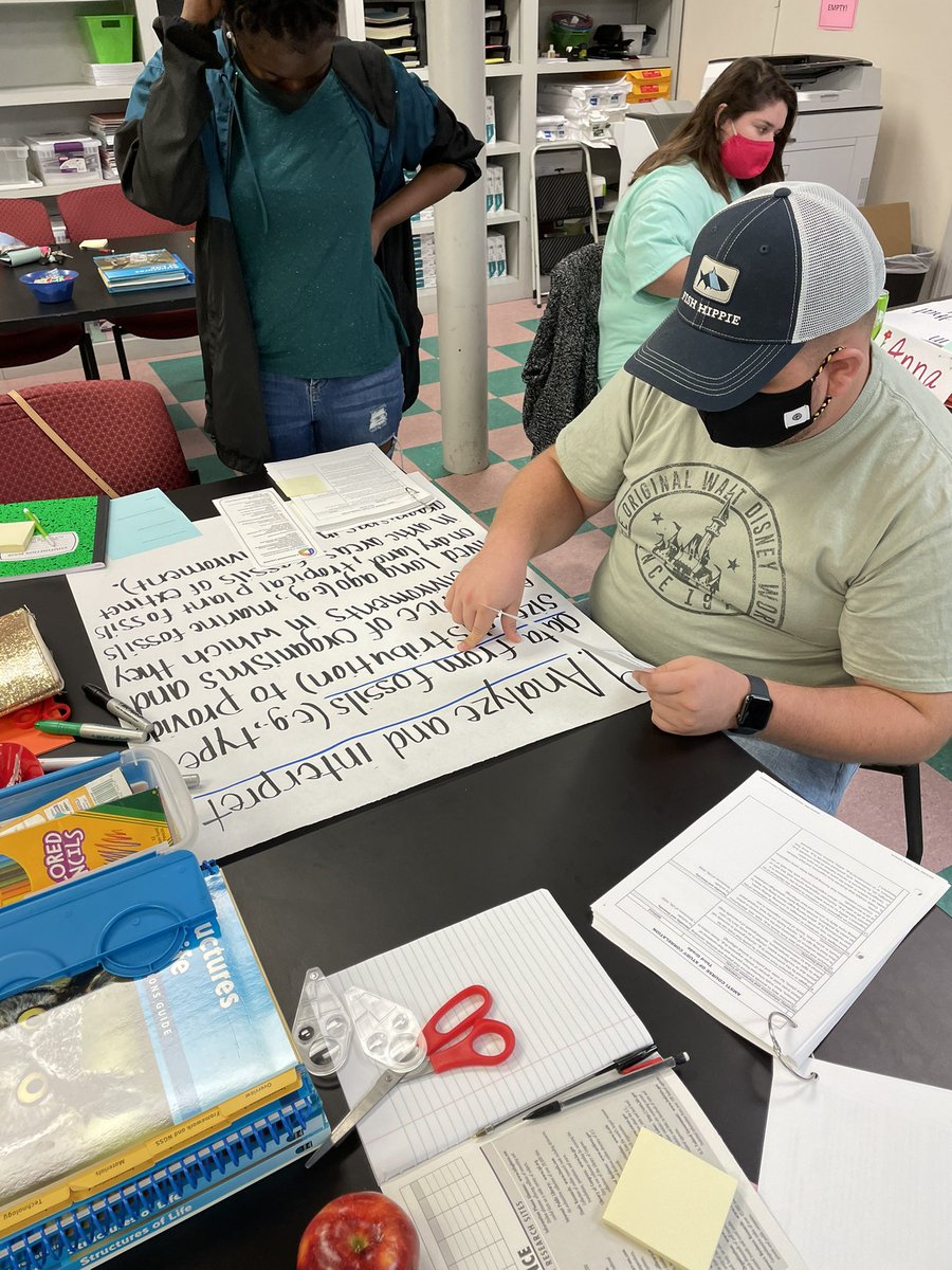 KFR_MathEd's tweet photo. Breaking down the science standards for 3D learning! #amstiworks #amstiscience @AMSTITroyU @TroyTeacherEd #troyteachered #amstipreservice #amsti4all https://t.co/KEihdJW4IR
