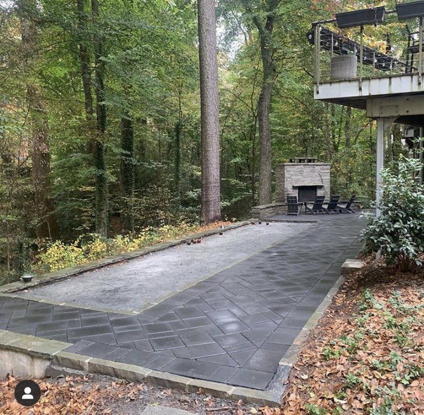TechoNerren's tweet photo. #TechoPro @corescapes laying the smack down here in Atlanta with this #UltraModern patio, using @techobloc #Blu45 Smooth (overlay) in all #OnyxBlack! 💪🏻◼️💪🏻 https://t.co/40BiZrfji0