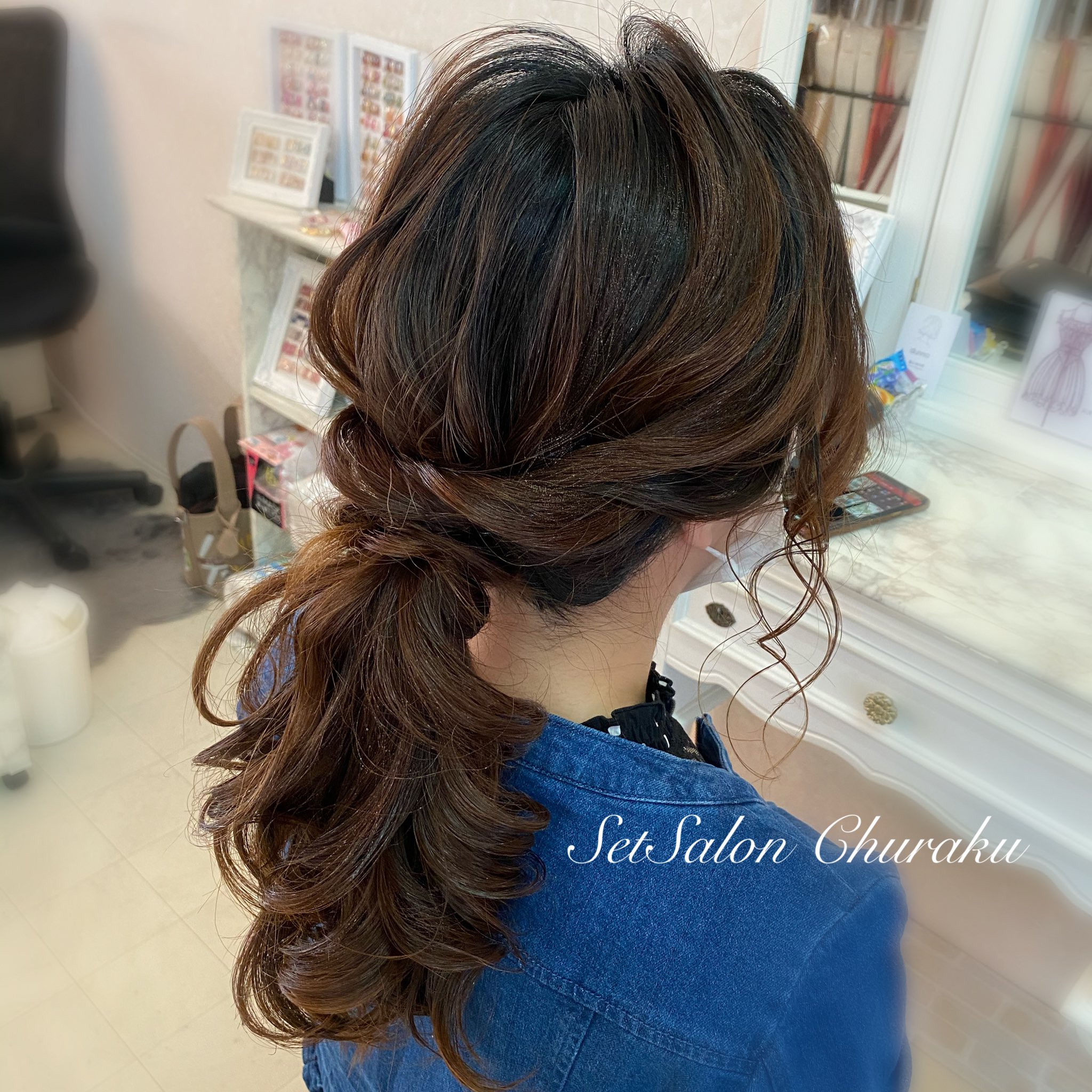 Setsalon Churaku お出かけヘアセット ポニーテール ローポニー ヘアセット ゆるふわ アップヘアー 飲み会 ヘアアレンジ 女子会 成人式髪型 勉強会 出勤ヘアセット 沖縄市ヘアセット 沖縄ヘアセット 勉強家 ネイリスト 働くママ 沖縄