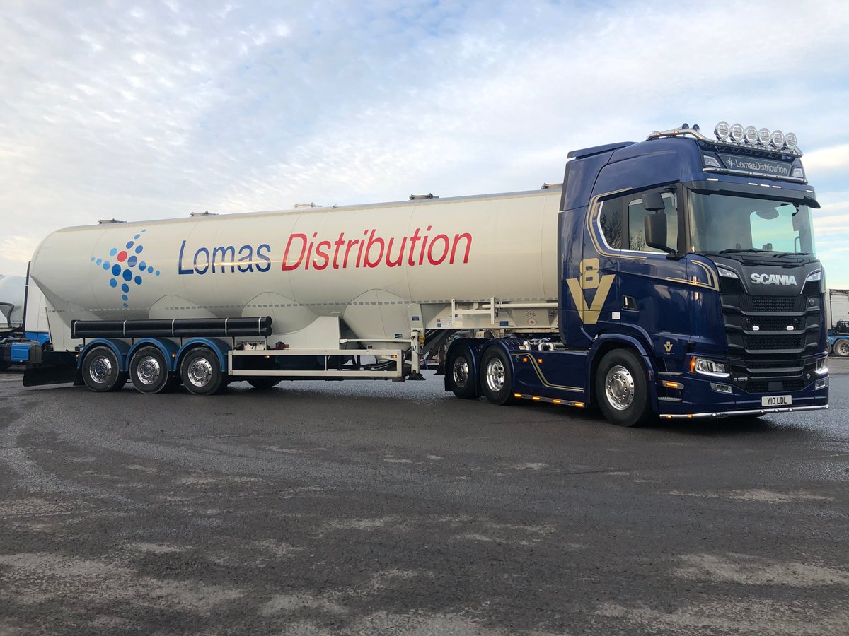 keltruck's tweet photo. New #LomasDistribution S650 #V8 #flagship as part of their fleet renewal programme #SuppliedByKeltruck.

#Buxton #Derbyshire #SK17 🏴󠁧󠁢󠁥󠁮󠁧󠁿 https://t.co/neWGFGsysW

https://t.co/eTfoSCO0nJ #ScaniaV8 #KingOfTheRoad

👏🏻 @SFletch8

Spec &amp; order your new #Scania at https://t.co/1PS9MXnyNX https://t.co/SlQMXhvPlE