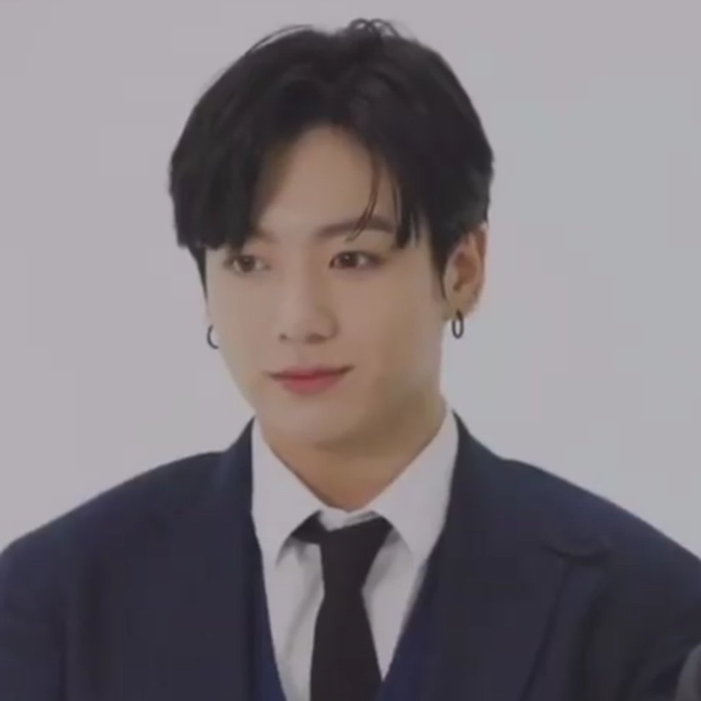 wujukook's tweet photo. jk four isnt enough https://t.co/GAhbXc335c
