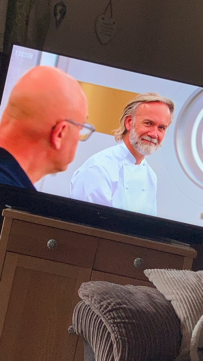 sajwriter's tweet photo. Catching up with @marcuswareing @MGaletti01 @GreggAWallace #MasterchefTheProfessionals my favourites getting me through lockdown 👨‍🍳 #awesome #chefs https://t.co/ROOgRdHwnT