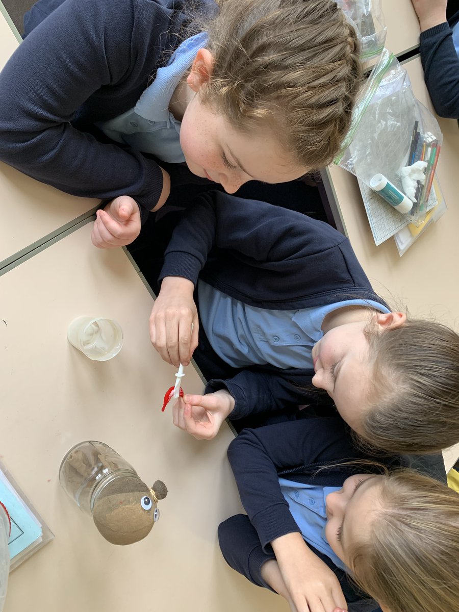 StJosPrimary's tweet photo. Year 5 have been learning about the parable of the sower and planted some grass heads to grow seeds in βgood soilβ. #kipandfriends #RE https://t.co/2FSltnqh0D