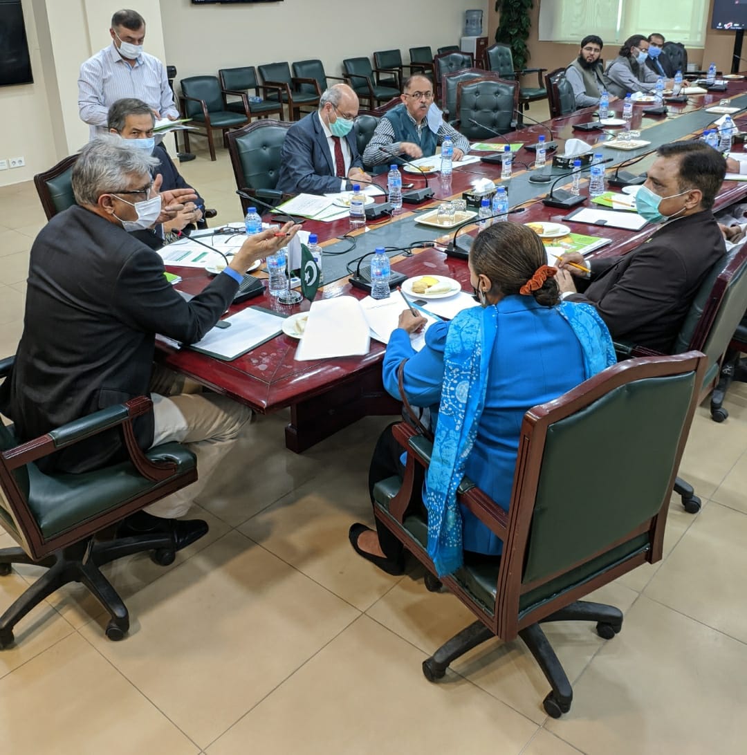 drsafdar64's tweet photo. National Inter Agency Coordination Committee (NICC) met under SAPM Health today to review Pak EPI progress and plans for improving Essential Immunization coverage. Thanks partners for reiterating support to the ongoing Govt efforts @EPIPakistan @nhsrcofficial https://t.co/OBAopF2qCy