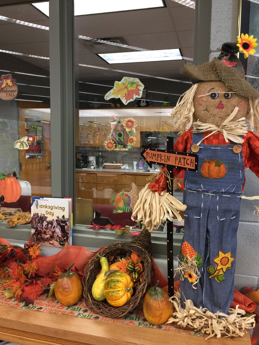 library_terry's tweet photo. Terry Elementary Library Media Center says “Happy Fall, Y’all”!!!! @MichaelPoore1 @library_terry @LrsdMedia @lorilms @lrsd @redheadteach https://t.co/AV9eY0wCnd