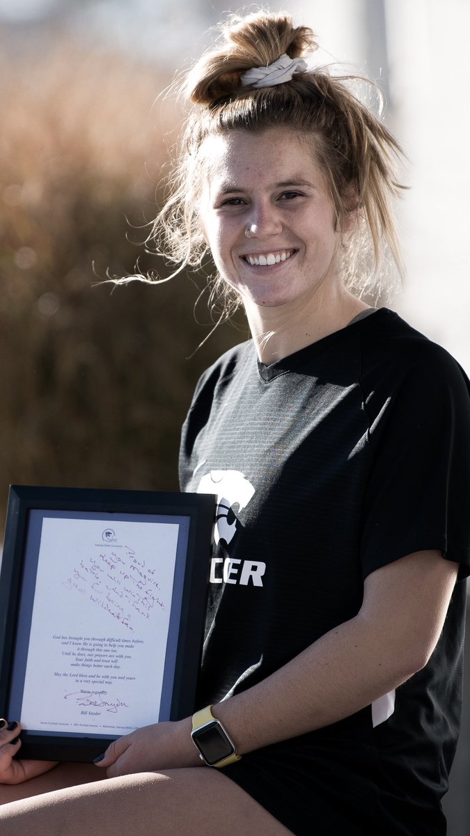 KStateSOC's tweet photo. "Proud of you Maguire. Keep up the fight. You will win this battle. And thank you for being a great Wildcat fan."

Words from a childhood doctor and a note from a hall of fame coach will stay with Maguire Sullivan forever. 

📄 https://t.co/x7gqVPwJBr

#KStateSOC x Sports Extra https://t.co/iDe6TqKsjb