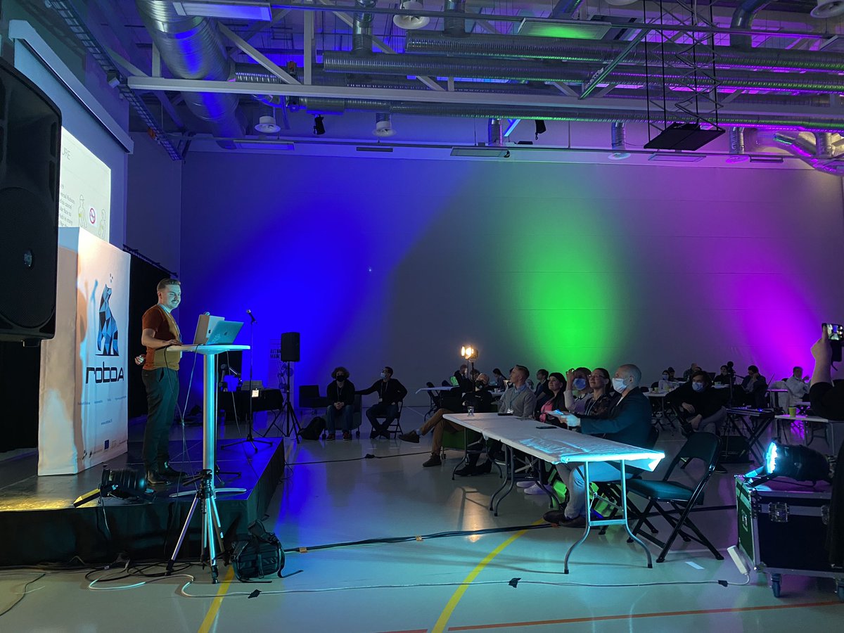 Pitching Finals! #roboaiviikko #hackaton #samk