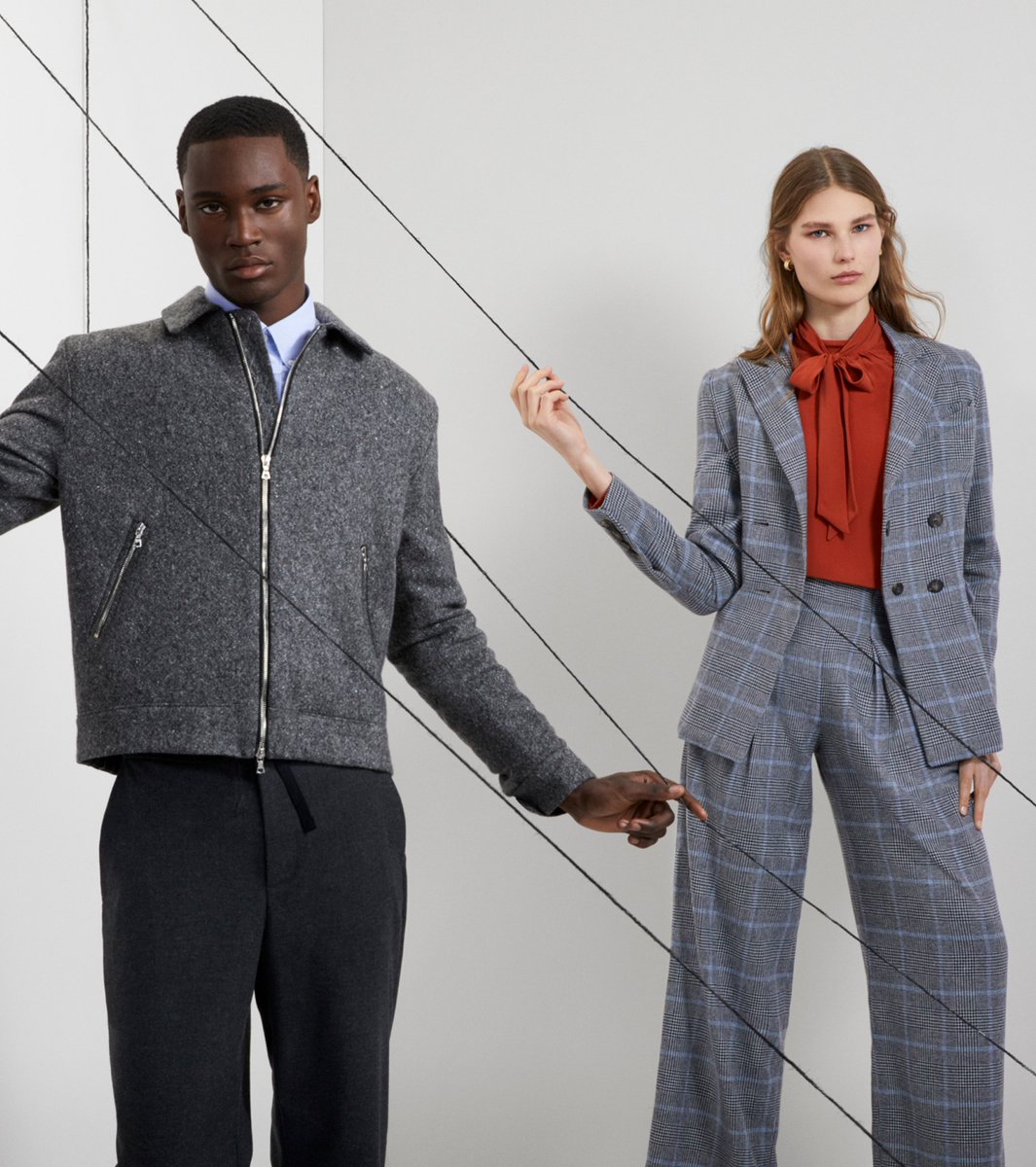 yoox's tweet photo. The #ModernArtisan is a first-of-its-kind training programme developed by @ynap and @PrincesFound.
The resulting collection launches today on @netaporter, @mrporterlive, @yoox and @theoutnet. All profits will be donated to the #PrincesFoundation.
https://t.co/XXR2NprPmx https://t.co/FBLZm71vBd