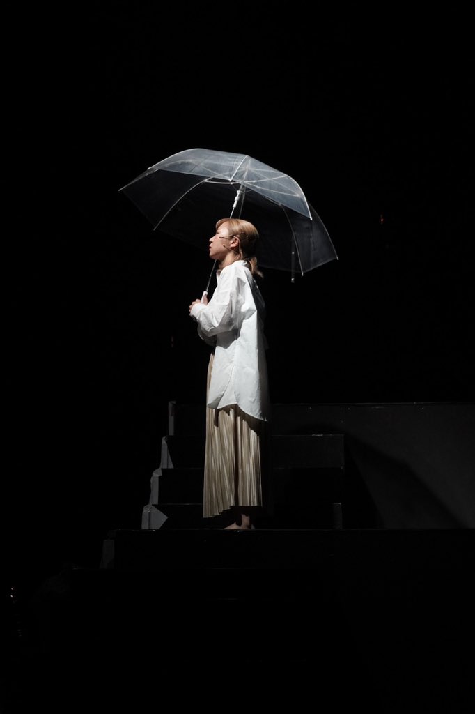 sekkie___'s tweet photo. 『答えのないドリル』無事終演いたしました!
このような状況下で無事に上演出来たこと、そして沢山の方々に劇場へ足を運んでいただけたこと、心から感謝しています。
初めての主演、すごく大きな経験をさせていただきました。
応援してくださった皆さんありがとうございました！ https://t.co/peSppibeHw