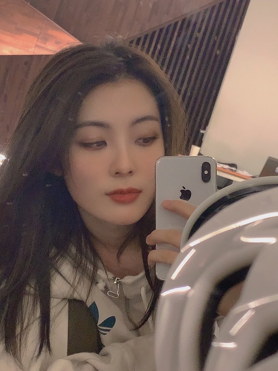WekiMeki's tweet photo. 굿나잇 키링💕
#🌙 https://t.co/mzpZyAuSgM
