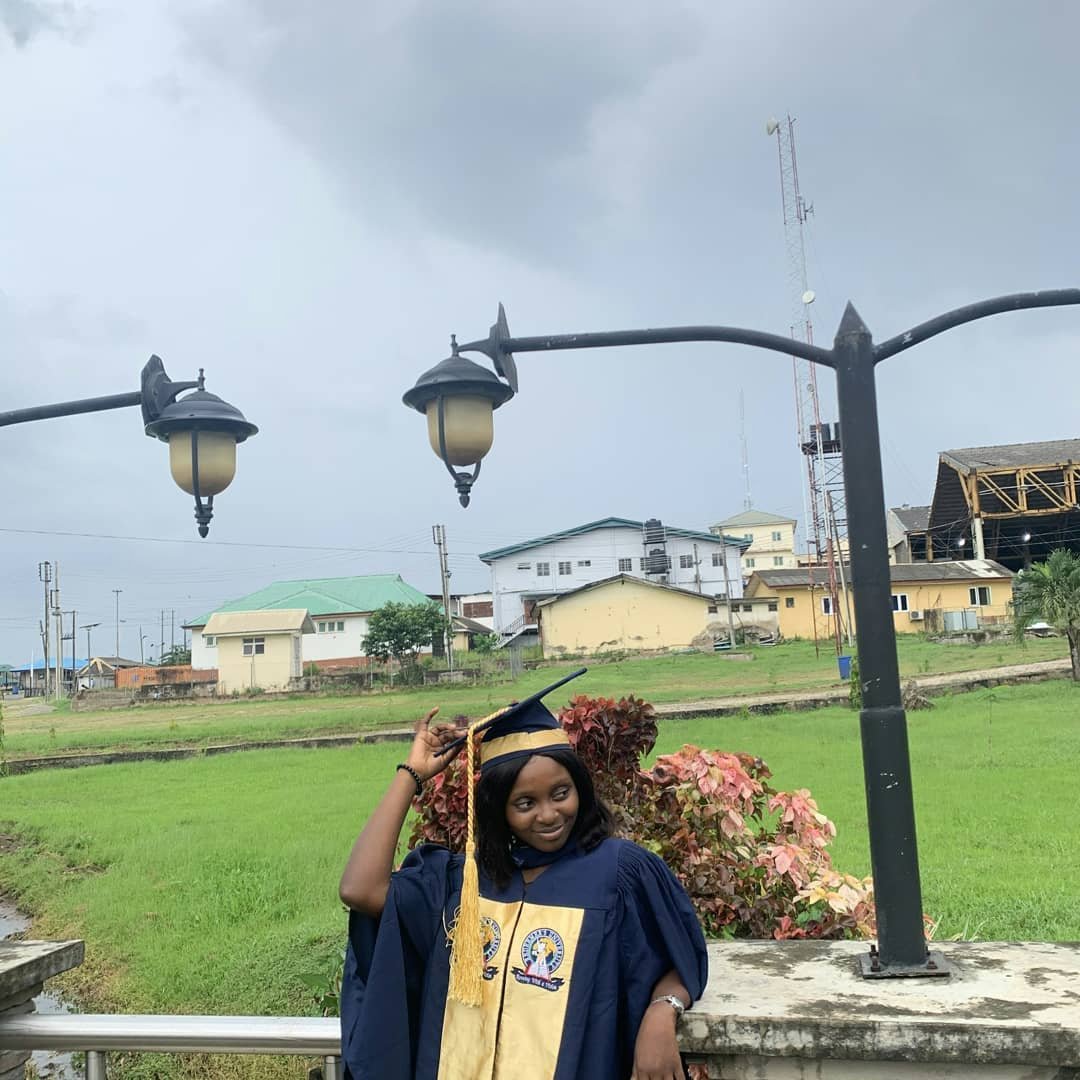 RedeemersUni's tweet photo. Congratulations Grace Ekundayo. 🍾🎉Thank you for gracefully co-anchoring our 12th convocation with @MrBellsz #RUNVirtualConvocation #DanielGeneration2020 https://t.co/BhDp6gtmdq