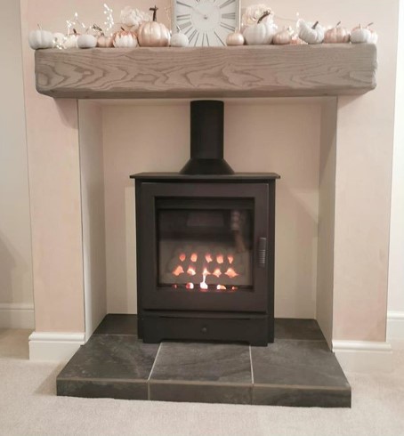 BroseleyFires's tweet photo. We love seeing installations of our stoves! This one from @EasyFireplace is particularly easy on the eye - our Endure Balanced Flue Gas stove is stunning within an inglenook. #balancedflue #gasstove #stovesoftwitter #madeinbritain https://t.co/s9JcCxzAXE