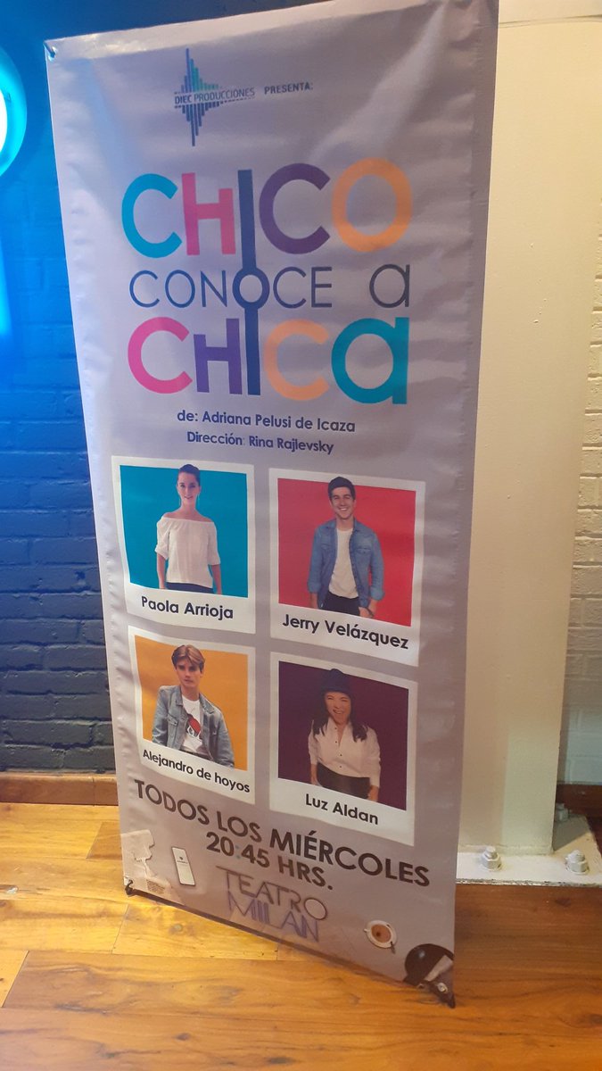 VamosAlTeatr0's tweet photo. Muchas felicidades @PaolaArrioja, @luzaldan, @jerryvelazquez y @AlexdeHoyos que protagonizan #ChicoConoceAChica todos los miércoles en @TeatroMilan un gran arranque de temporada 

Todos #vamosalteatro 

@pinpoint @diecpro @rinarrs @escenosergio https://t.co/3bMzdICK0o