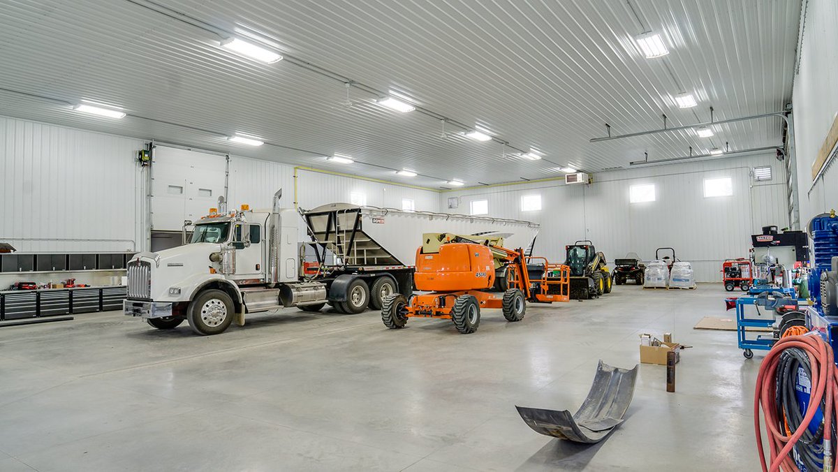 integritypost's tweet image. How do you protect your equipment from the winter elements? Heated shops and machine sheds from Integrity are the perfect solution for ag, commercial and personal use. Get out of the cold, wind and snow! #integrity #whatwebuild #agriculture #alberta #Saskatchewan #bc