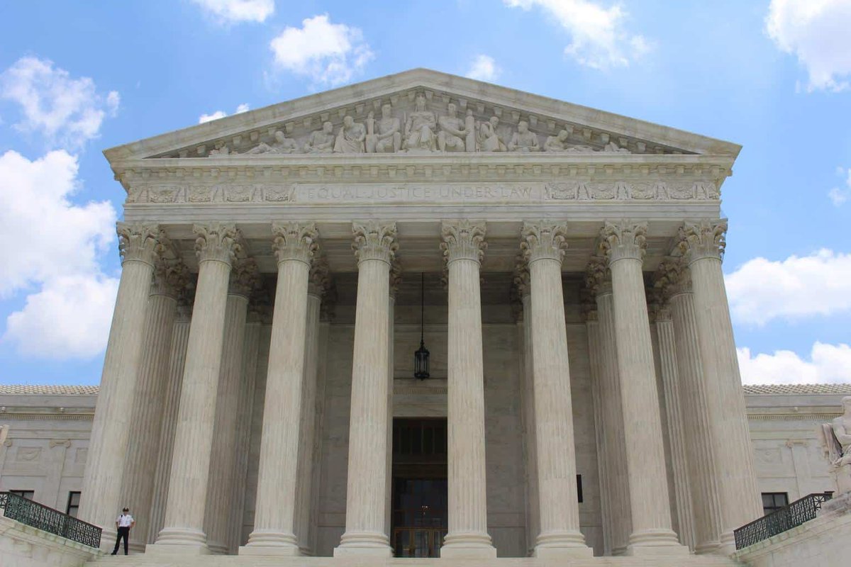TeamSMPro's tweet photo. FTC Influencer Guidelines: What You Need to Know Today https://t.co/Pq3e6YZb9j https://t.co/n57kOcAE5V