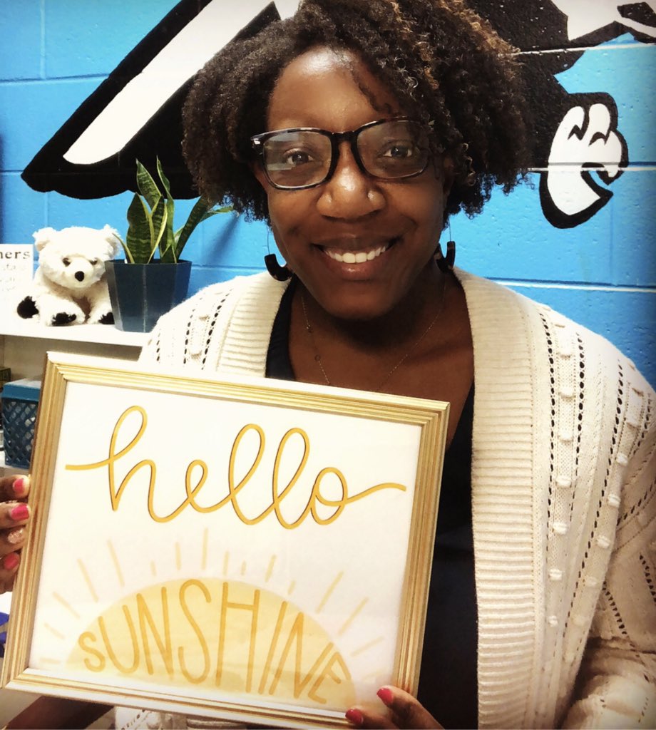 TeachingInRm605's tweet photo. When you find the place you were meant to be, you have to smile! Voted Ms. Sunshine by my coworkers! ☀️ Day 37/180 #virtualteaching #virtualteachingchronicles https://t.co/2aF3f6eWyV