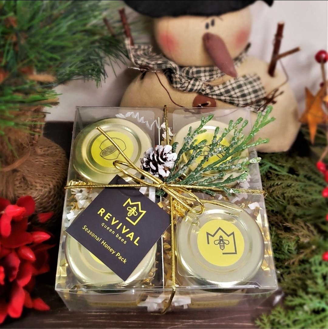 albertaqueenbee's tweet photo. 🍯Local honey gift packs now available for FREE contactless delivery to Edmonton. Beautiful and delicious 😋. 

Shop local this Christmas 🥰

https://t.co/VrfXxGt22E

#yeg #Edmonton https://t.co/VOjPdVIjeH