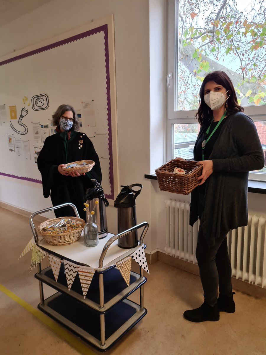 asheames tweet media