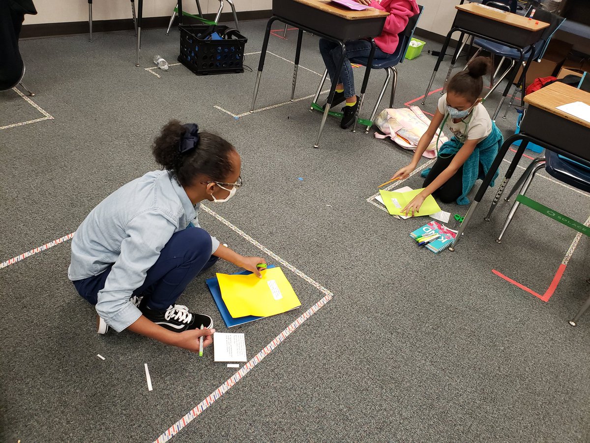 Miss_Hamilton20's tweet photo. Today my kiddos are working hard doing their problem solvers. Working with partners social distance style! Love listening to them think through the problems!!!
#WordProblems #AdventureAwaits #PassporttoSuccess
#FirstYearTeacher @AldineISD @StephensES_AISD @Elizabe66630246 https://t.co/87VvzrEQVF
