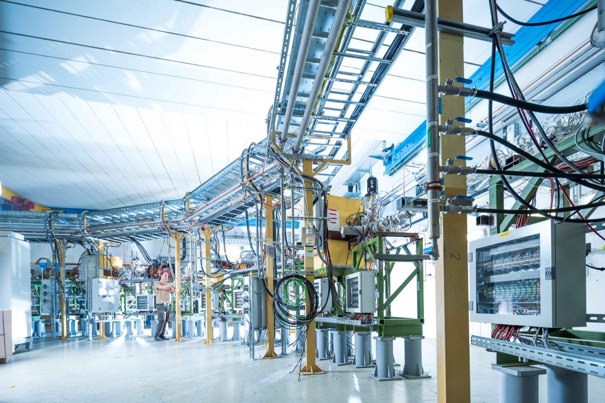 FAIR_GSI_en's tweet photo. Many #Experiments2020 run under the motto #FAIRPhase0 because they are important for the new #FAIRaccelerator facility. For example, in the #CRYRING, a storage ring and first FAIR accelerator https://t.co/J8zv9GPcyn © J. Hosan/@FAIR_GSI_en https://t.co/YsdxODwucU