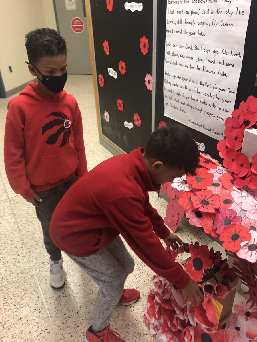 TroyMaracle's tweet photo. Was honoured to be able to speak about Indigenous Veterans including family members, with @HPEDSB_POW  and @Parkdale73 staff and students. These schools are working hard to truly incorporate Indigenous perspective throughout their buildings. So proud of them. https://t.co/gsGVGcHCQe