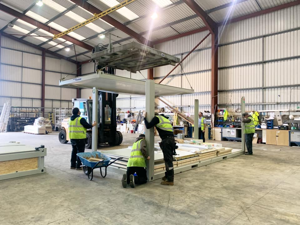 modex_spaces's tweet photo. Delivery received from our manufacturer this afternoon and the build has already been started for brand new facility at Cardiff Royal Infirmary #modularbuilding https://t.co/VqBq5v67G0
