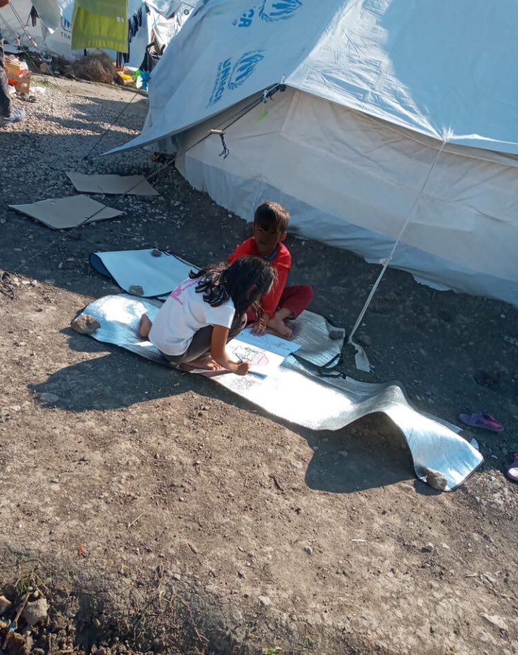 Ulliisback1's tweet photo. Quarantänetime im Camp #moria2
Evakuierung ALLER Lager JETZT
#moroa #savethem #LeaveNoOneBehind #Seenotrettung #Karatepe https://t.co/TDYkEUJ50j
