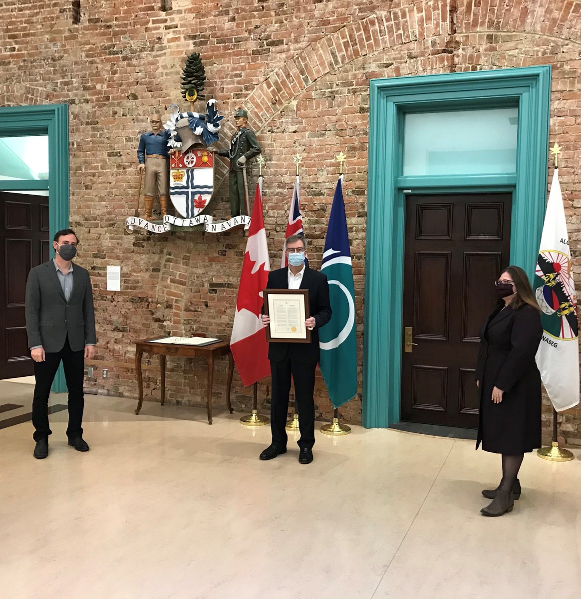 JimWatsonOttawa's tweet photo. Today, November 12 is #OttCity's first Business Improvement Area (BIA) Day! Cheers to our neighbourhood BIAs for the work they do beautifying &amp; animating our commercial districts and supporting over 4,000 small businesses in our community. #SupportLocal #BuyLocal #ShopOttBIA https://t.co/be3fbU6GP3