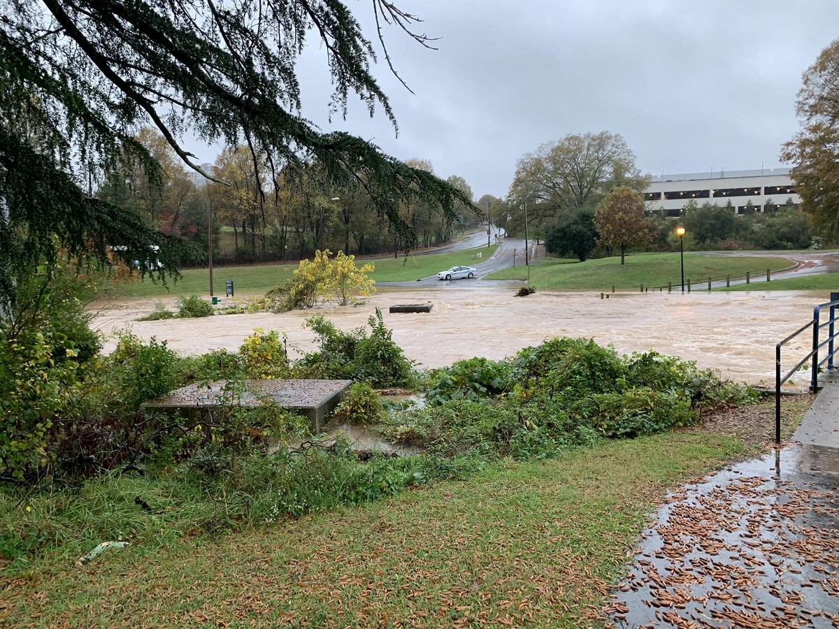 nachoelectric's tweet photo. @wxbrad little sugar creek at alexander street park https://t.co/fJrhLpXzdU