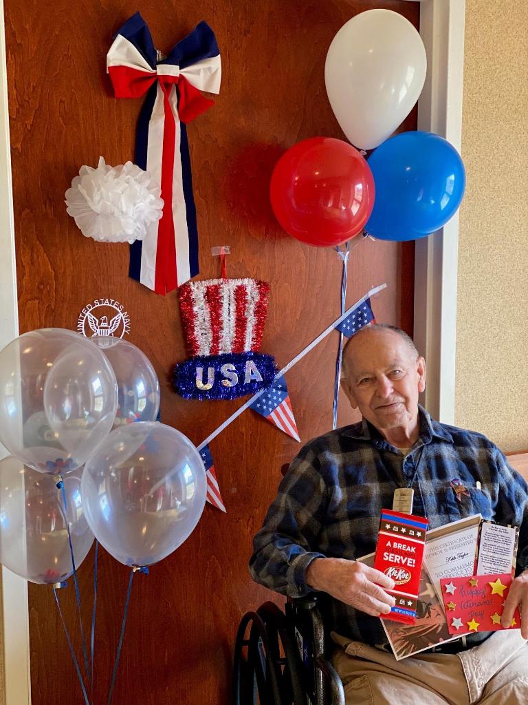 CobblestoneCHC's tweet photo. Our Life Enrichment team helped celebrate our amazing heroes for Veterans Day by decorating their doors, providing them with treats, and a certificate thanking them for their services! #TrilogyLiving #VeteransDay https://t.co/n3ziS2yNp7