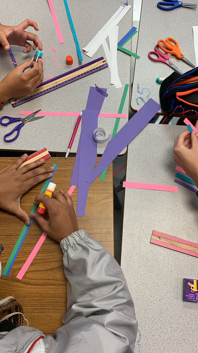 Gayla_Coach1's tweet photo. Creatative minds learning 1st hand the lessons of the economics of the world through a simulation activity. Our economy has some hard working problem solvers which will help shape our future. #OurWHY https://t.co/OdDe9rxY5B