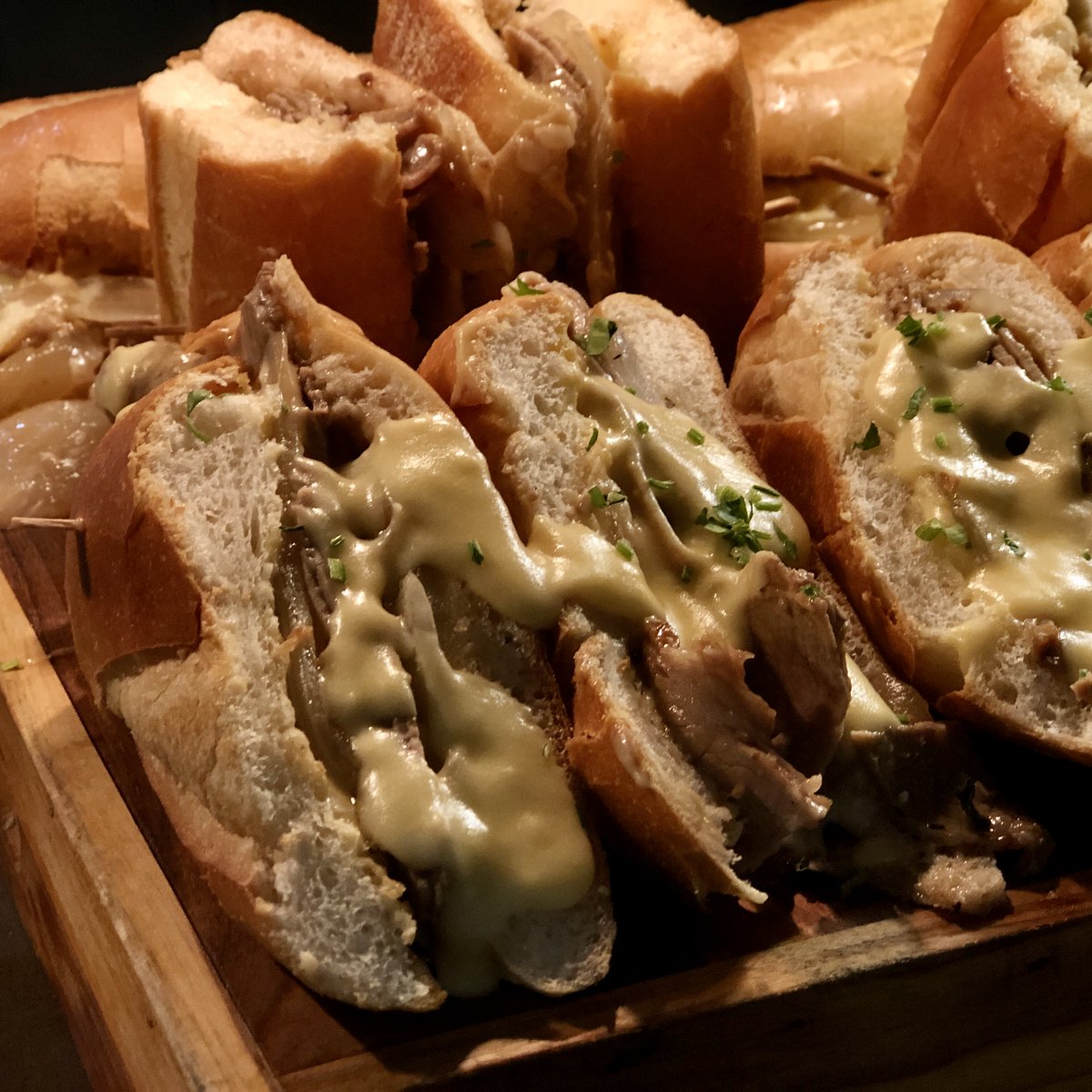 EatingatHofstra's tweet photo. Philly cheesesteaks with chips in the Student Center!  Stop by today to pick up a delicious lunch :) https://t.co/tHvalEq4M2