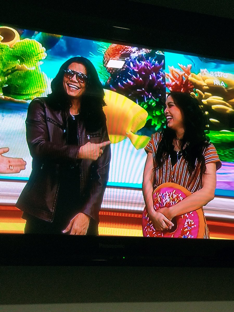 AnneOthman2's tweet photo. Goyang Lak Gambar Ni🤣
Dah Kenapa Lak Tu😅
#ojagv7 
#Gv7Oja
#CuckooHealthyHome 
#GegarVaganza7 
#GegarVaganza2020 https://t.co/4HPkPxU68P