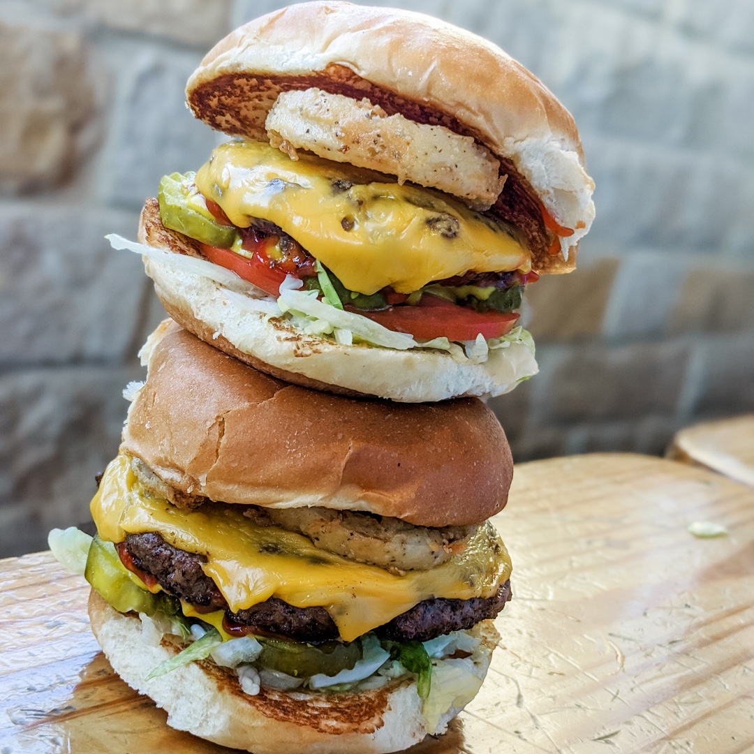 Leaning into the weekend🍔🍔 #mightyfineburgers #burgers