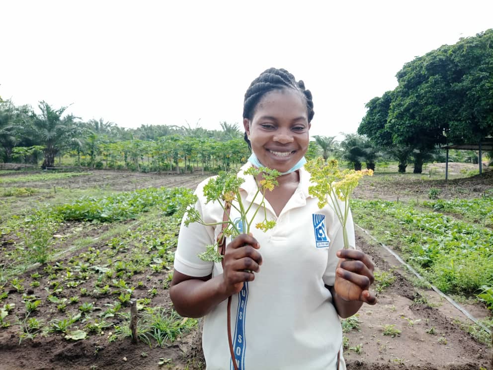 lescoursonou's tweet photo. 🔵{ Visite d'entreprise pour une immersion professionnelle à la ferme agro- pastorale "la terre promise" }

Nos étudiants se sont rendus à la ferme agro- pastorale "La Terre Promise" située à Oumako a 5 kilomètres de Comè en fin de semaine passée .Ceci s'inscrit dans le cadre.... https://t.co/2wsDUCeT10