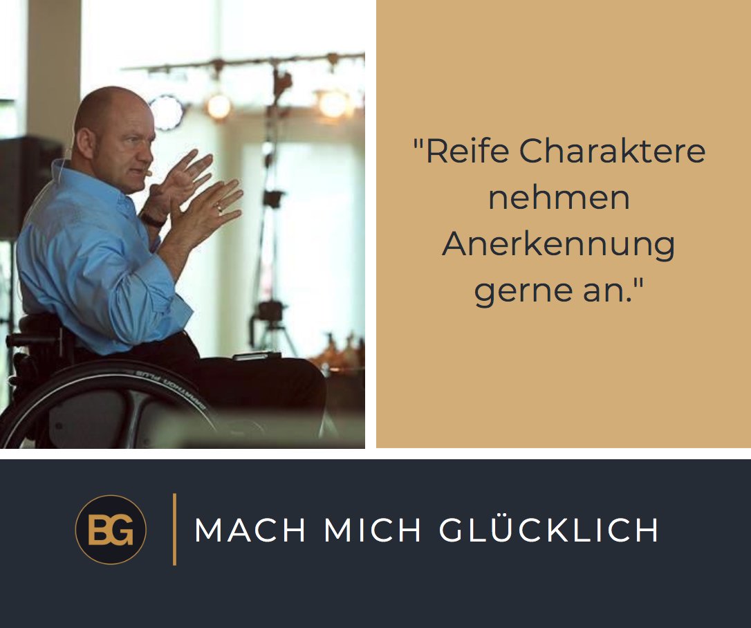 Da tut man alles, um anerkannt zu werden. Und wenn es so weit ist, duckt man sich ab, um souverän zu erscheinen. Das ist emotionale #Unreife und bedeutet im Kern: Ich brauche mehr #Bestätigung. #Reife Charaktere nehmen #Anerkennung gerne an. Man darf #stolz auf sich sein!