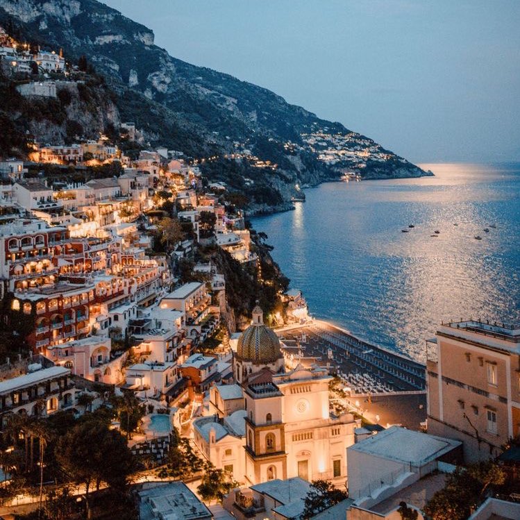 w_aroundItaly's tweet photo. 📍Positano, #Italy. Raise your hand if you’d like to be there right now. #photo #travel https://t.co/X9SbPHFqcL
