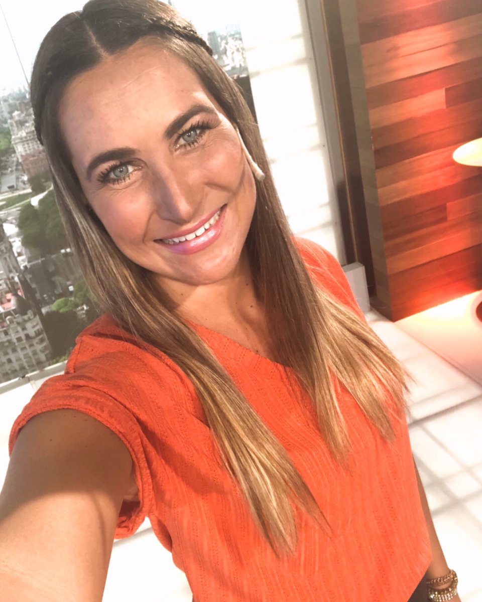 #Jueves en <a href="/telefenoticias/">Telefe Noticias</a> junto a #KOXIS 🎊🎶🎊
🔵🟢🔴 
#telefé