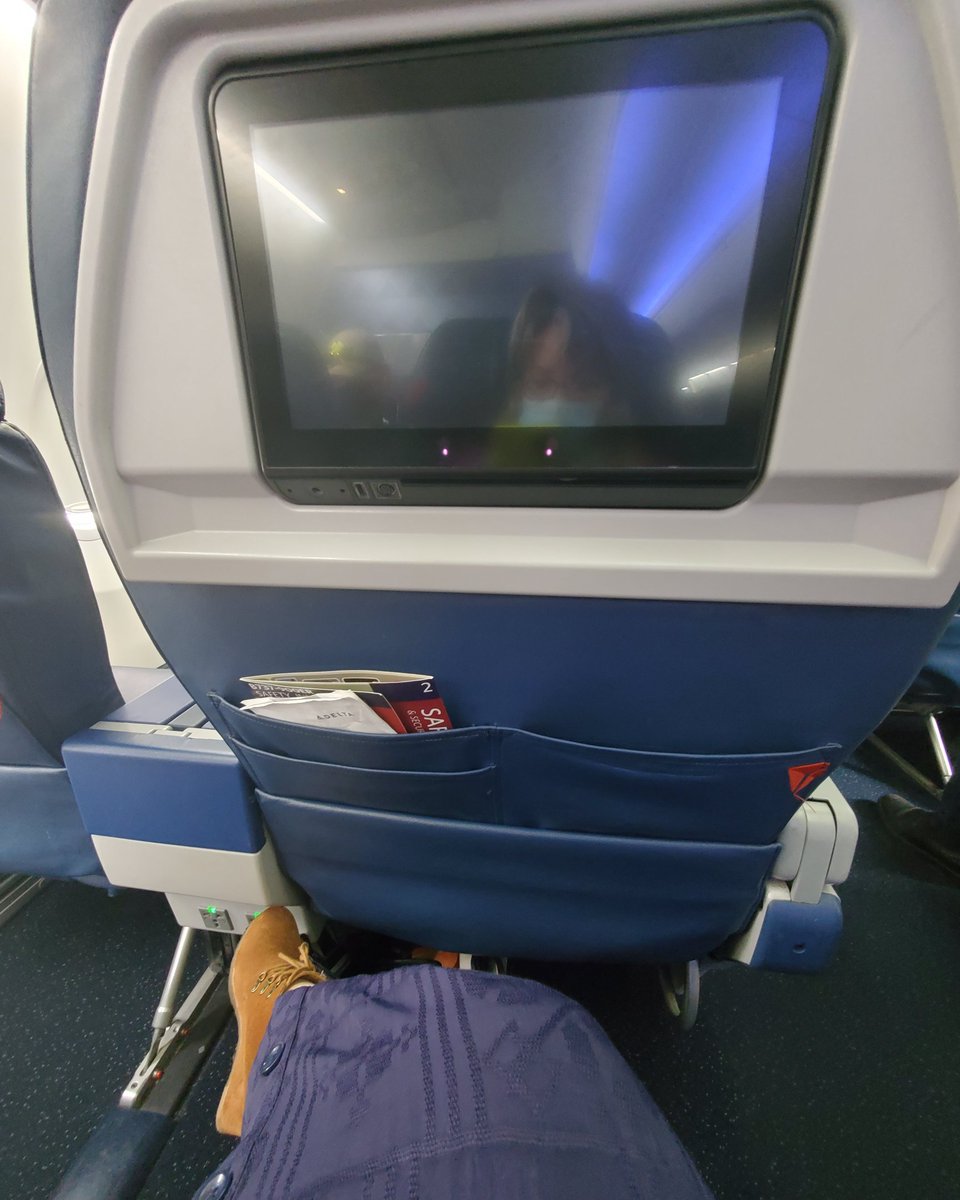 ggnyc1's tweet image. I.AM.HOME.!!! What a great feeling to be back on an airplane-feels like home! Quick 36 hr trip &amp;amp; yet as exciting as a vacation! Much gratitude to my @delta colleagues working so hard &amp;amp; doing a phenomenal job keeping all of us safe&amp;amp;healthy #deltastrong #travel