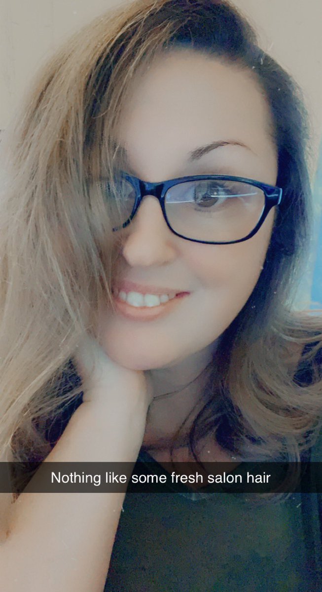 SBoochiez's tweet photo. Fresh salon hair, work tonight, then maybe some raids. How is everyone’s day going? #HairDid #FellingMyself #Twitch #Streamer https://t.co/BtOB3Hoc3z