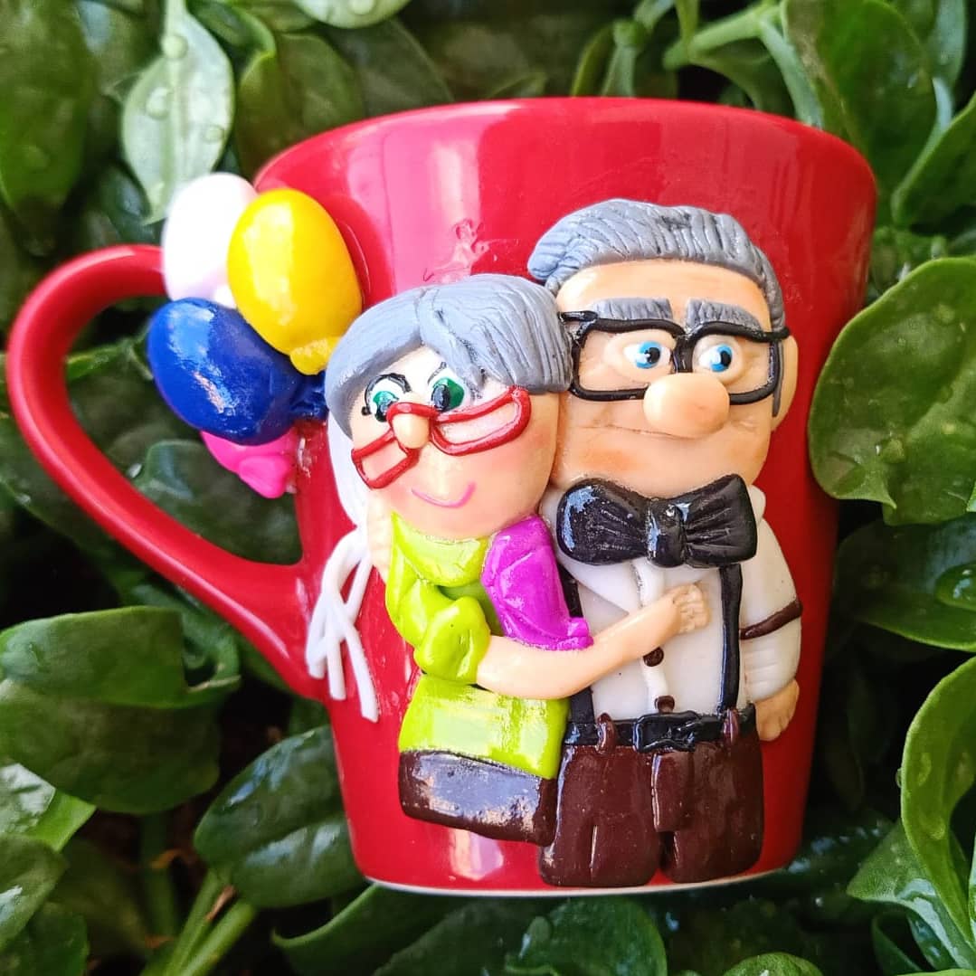 linakotb1's tweet photo. صُنع يدي ... 🤗😎🌺💗
Up characters Carl&amp; Ellie made by me.
I'm so proud of how they turned out to be 🙏🏼
#sculpture #handmade #art https://t.co/ifmhnZNOLX