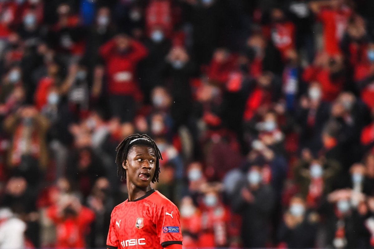 First up, players to replace Pogba.Our picks: Gravenberch Camavinga Renato Sanches 