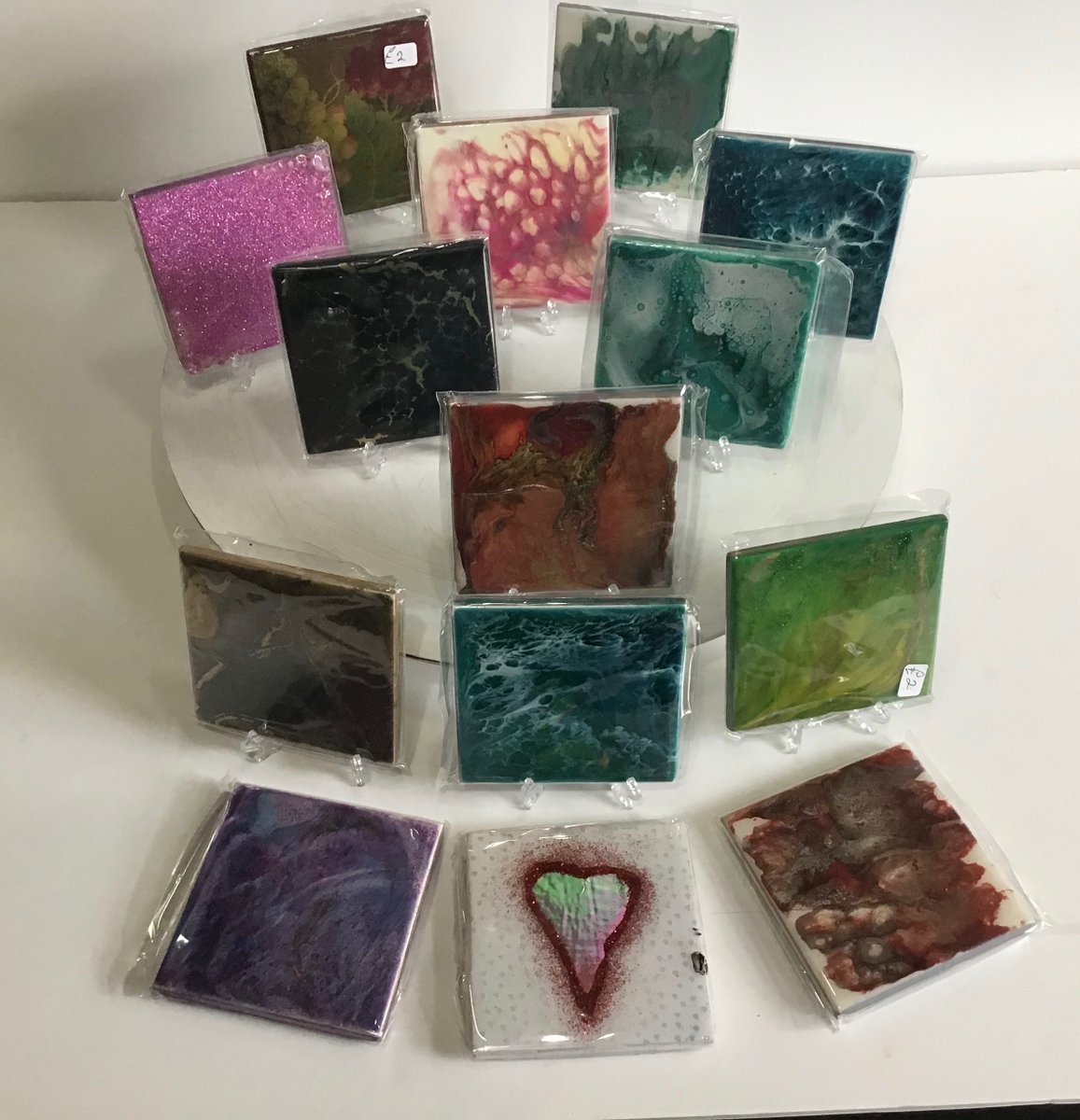 rogersartwork's tweet photo. #ChristmasGiftIdeas Roger Ricketts coasters and resin pyramids. Order at https://t.co/MoQr6YAeCk

#christmasgifts #christmasgiftideas #christmas2020 #gifts #xmasgifts #christmasideas #coasters #coastersforsale #artwork #worcestershirehour #xmasgiftideas #christmaslist #giftideas https://t.co/zQk2GjKLjV