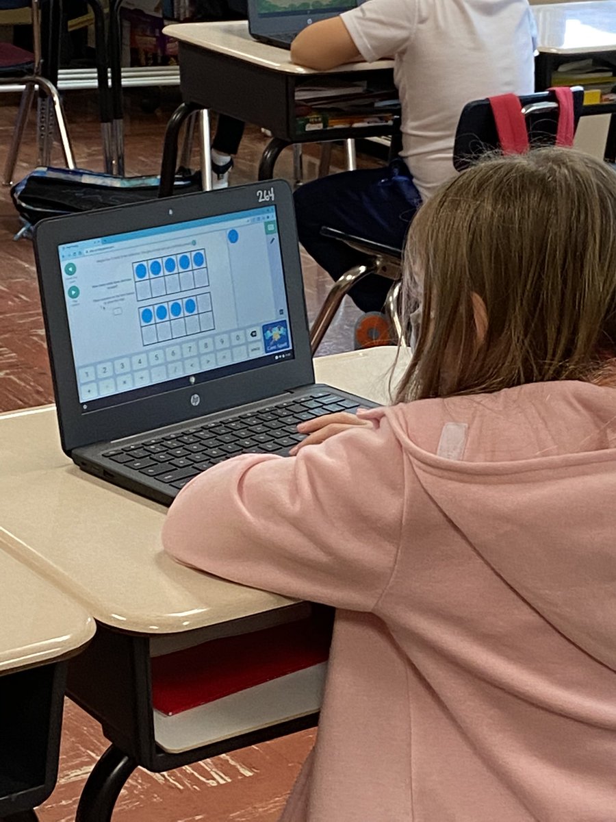 esbrownschool's tweet photo. It’s rainy indoor recess- draw? Play dough? Nope! They choose Math! @MrsSchifino #prodigygames #mathematicians https://t.co/XiStjFB0jK