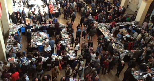 livreshebdo's tweet photo. FESTIVALS > L'édition 2021 du Festival Quais du polar décalée https://t.co/HfKnawsRk2 @QuaisPolar #festival #polar #edition https://t.co/IQATZ5ED9S